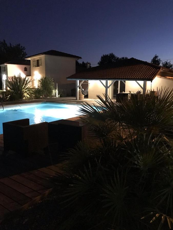 Le Clos Fleuri Proche De Bordeaux Saint-Sulpice-et-Cameyrac Bagian luar foto